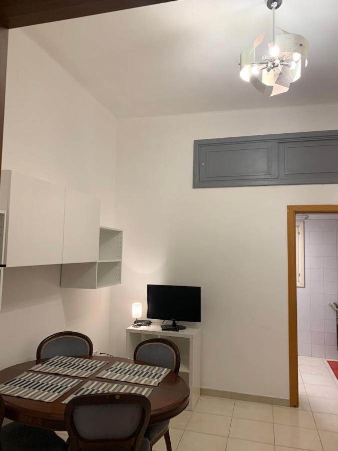 בארי Apartment City Center Eighty-Five מראה חיצוני תמונה